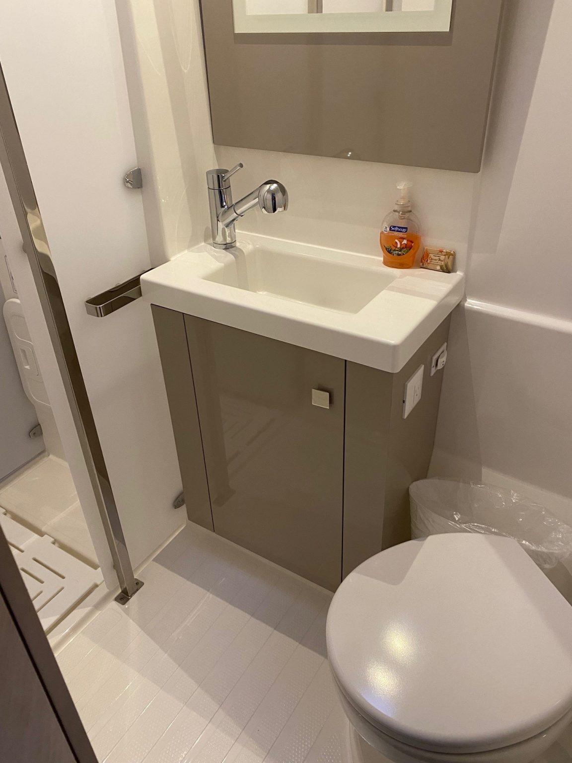 Fountaine Pajot Astrea 42 Maestro - Serene Blue, picture 22