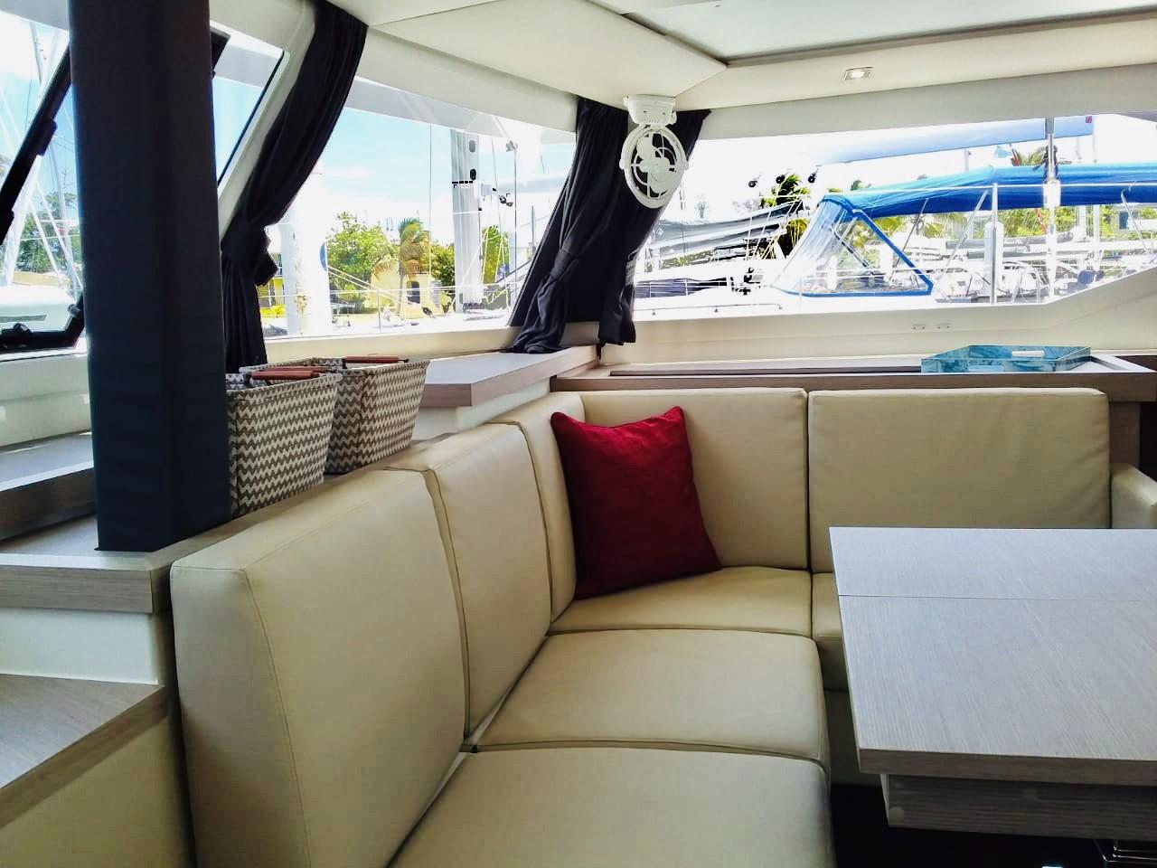 Fountaine Pajot Astrea 42 Maestro - Serene Blue, picture 12
