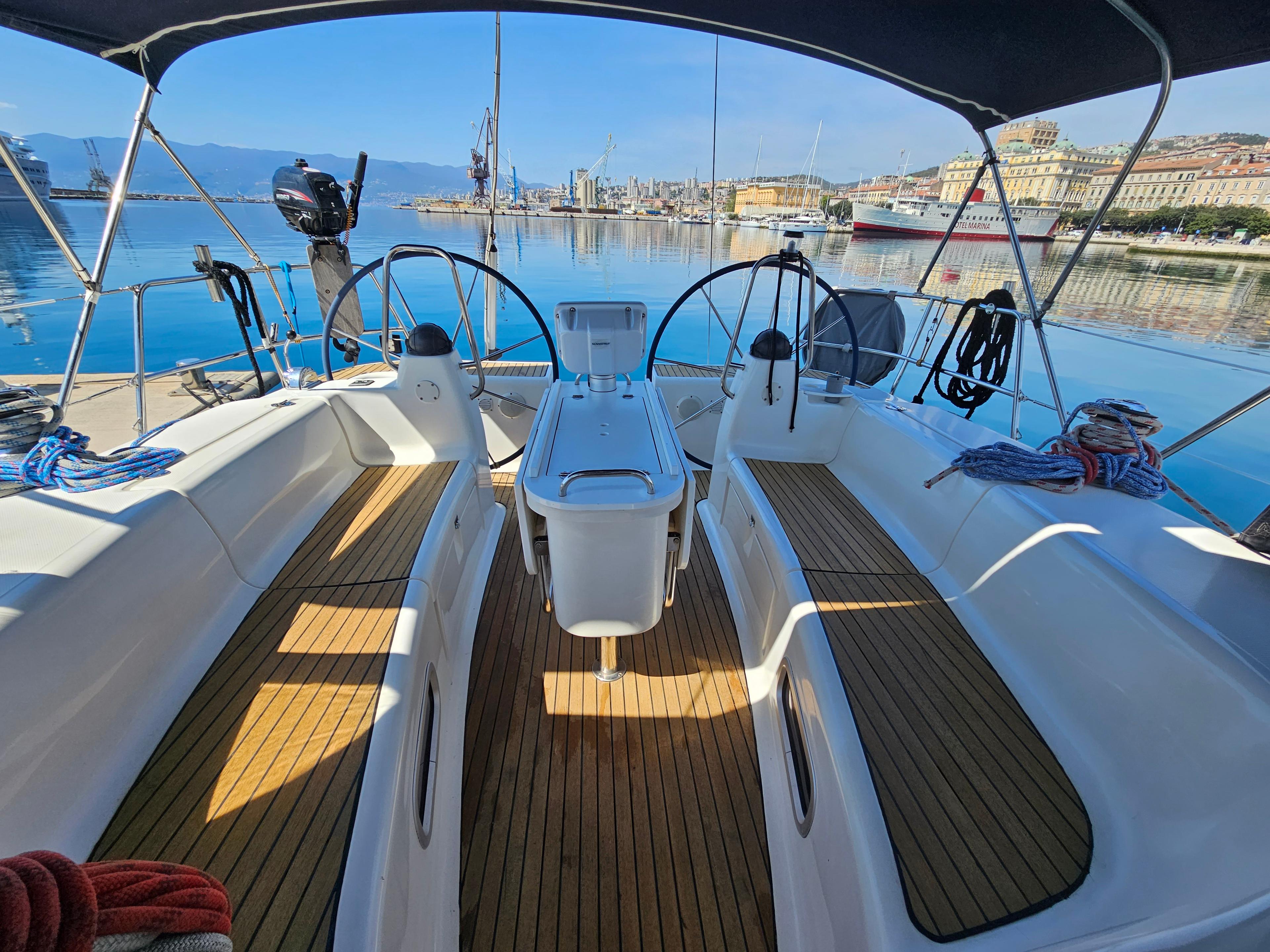 Bavaria 44, picture 4