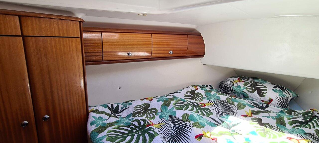 Bavaria 44, picture 13