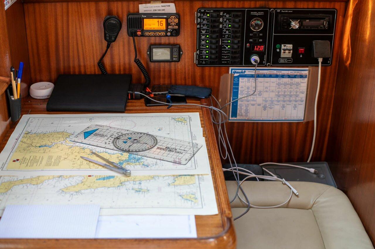 Bavaria 44, picture 11