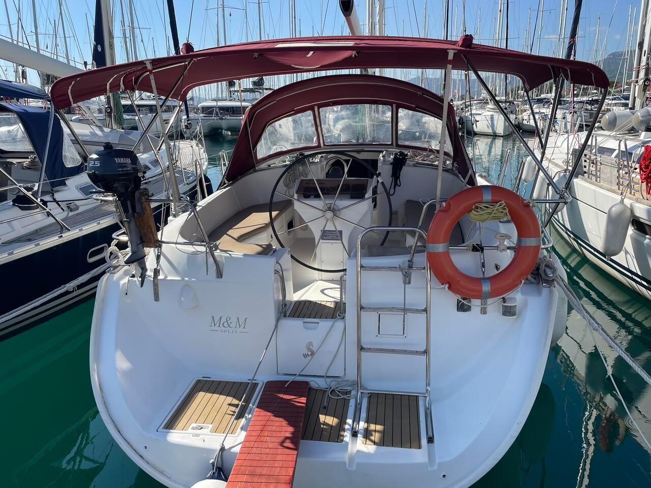 Oceanis 411 Celebration, picture 1