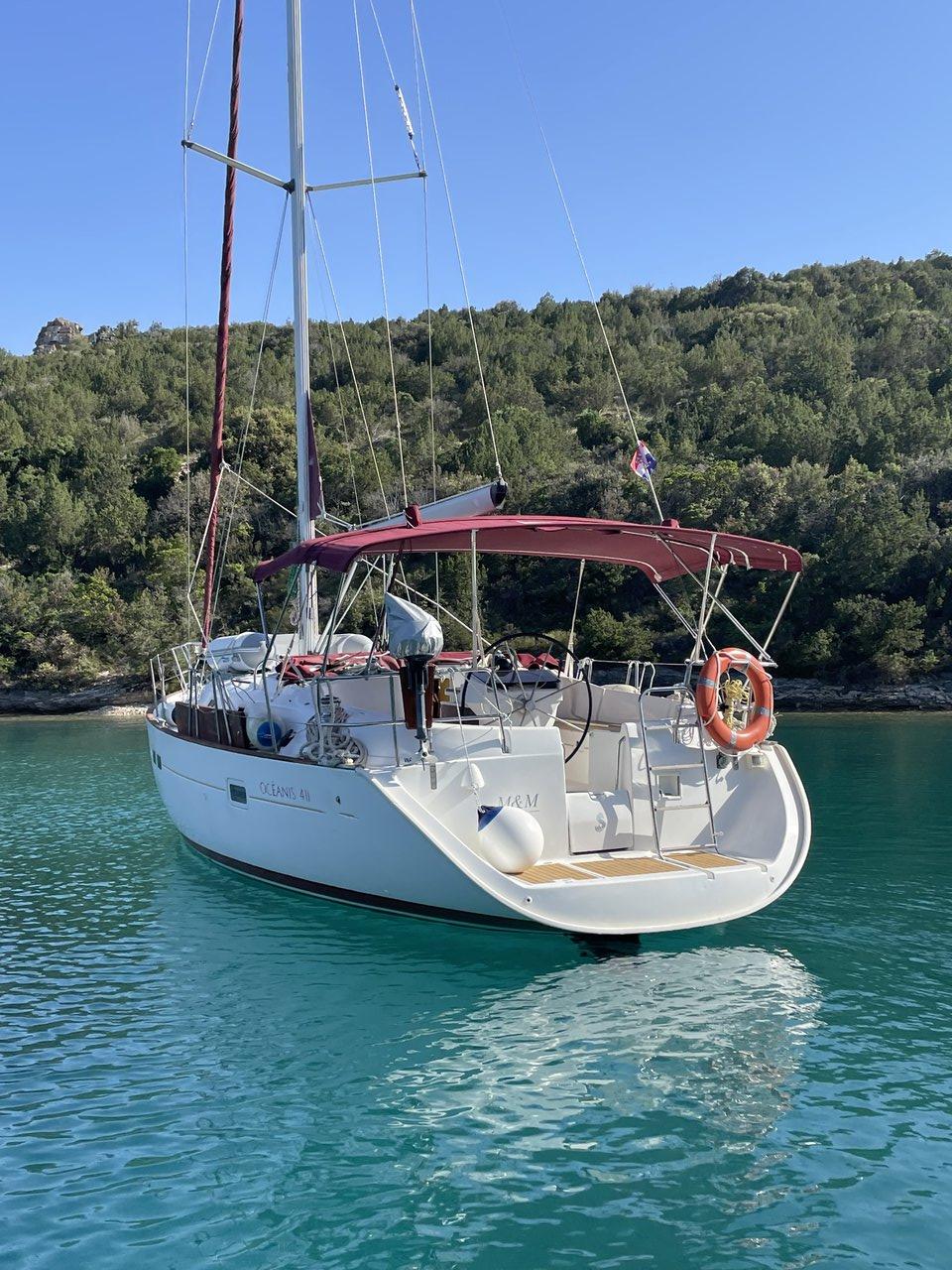 Oceanis 411 Celebration, picture 4