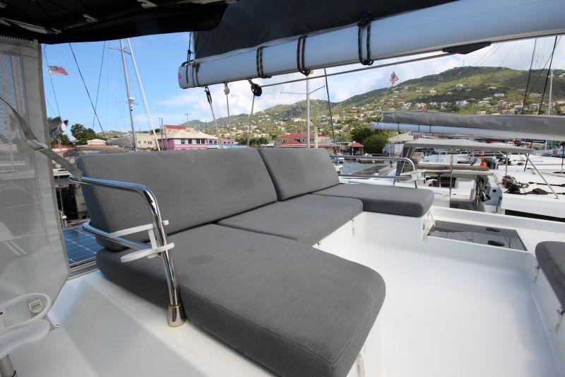 Fountaine Pajot Saona 47 - 5 cab. - La Belle Vie, picture 9
