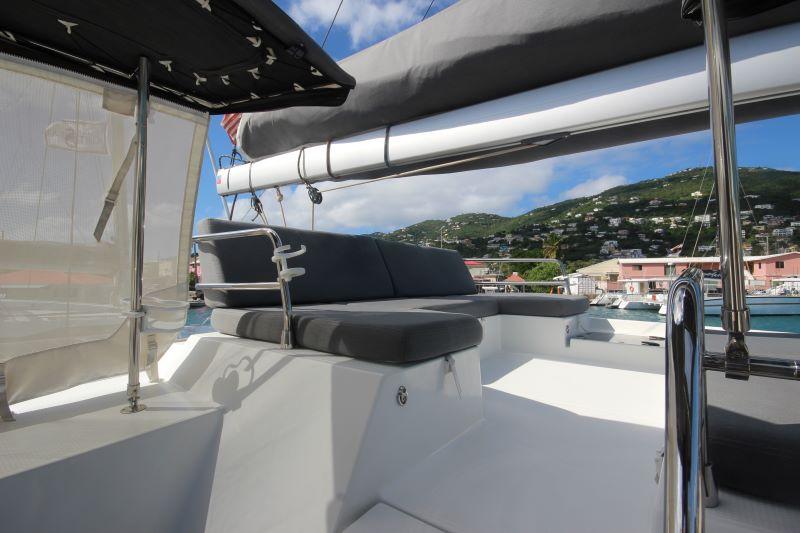 Fountaine Pajot Saona 47 - 5 cab. - La Belle Vie, picture 12