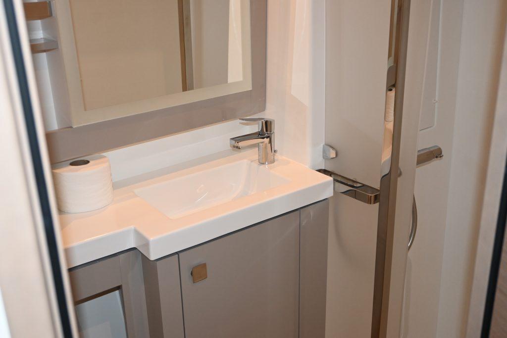 Fountaine Pajot Saona 47 - 5 cab. - La Belle Vie, picture 22