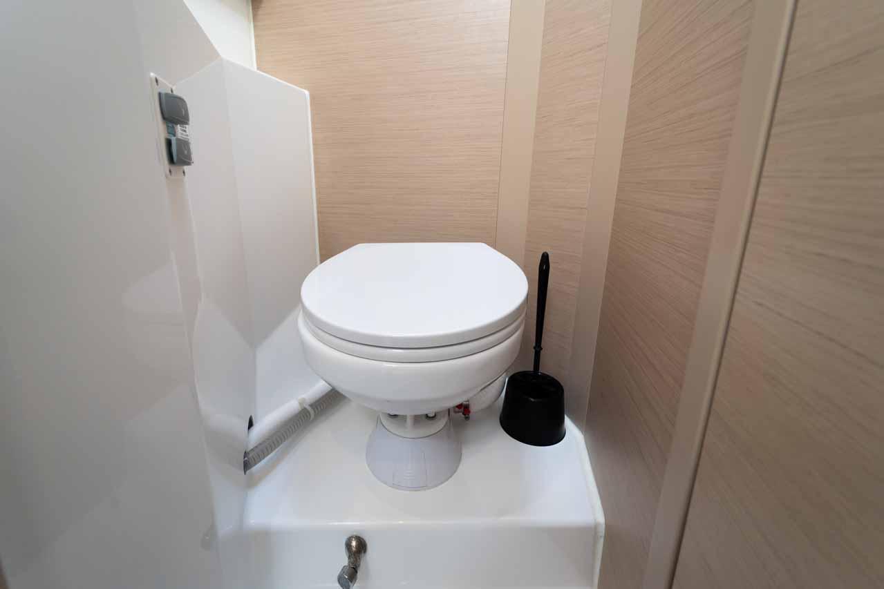 Lagoon 40 - 4 + 2 cab, picture 25