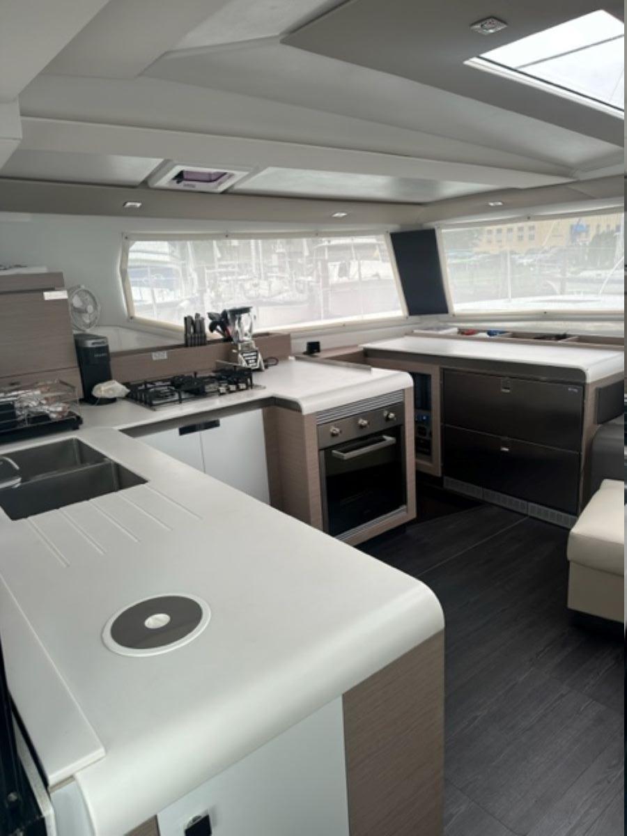 Fountaine Pajot Tanna 47 - 5 cab. - Zensation, picture 15