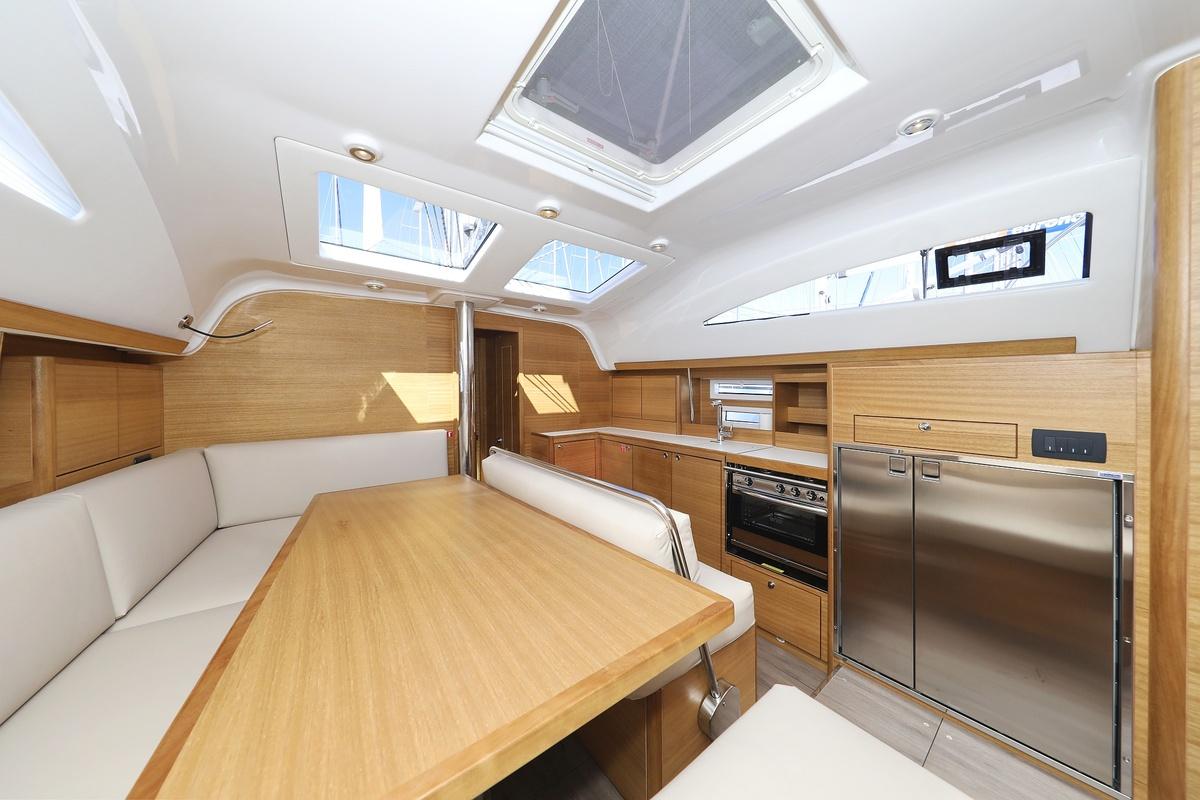 Elan Impression 45.1, picture 13