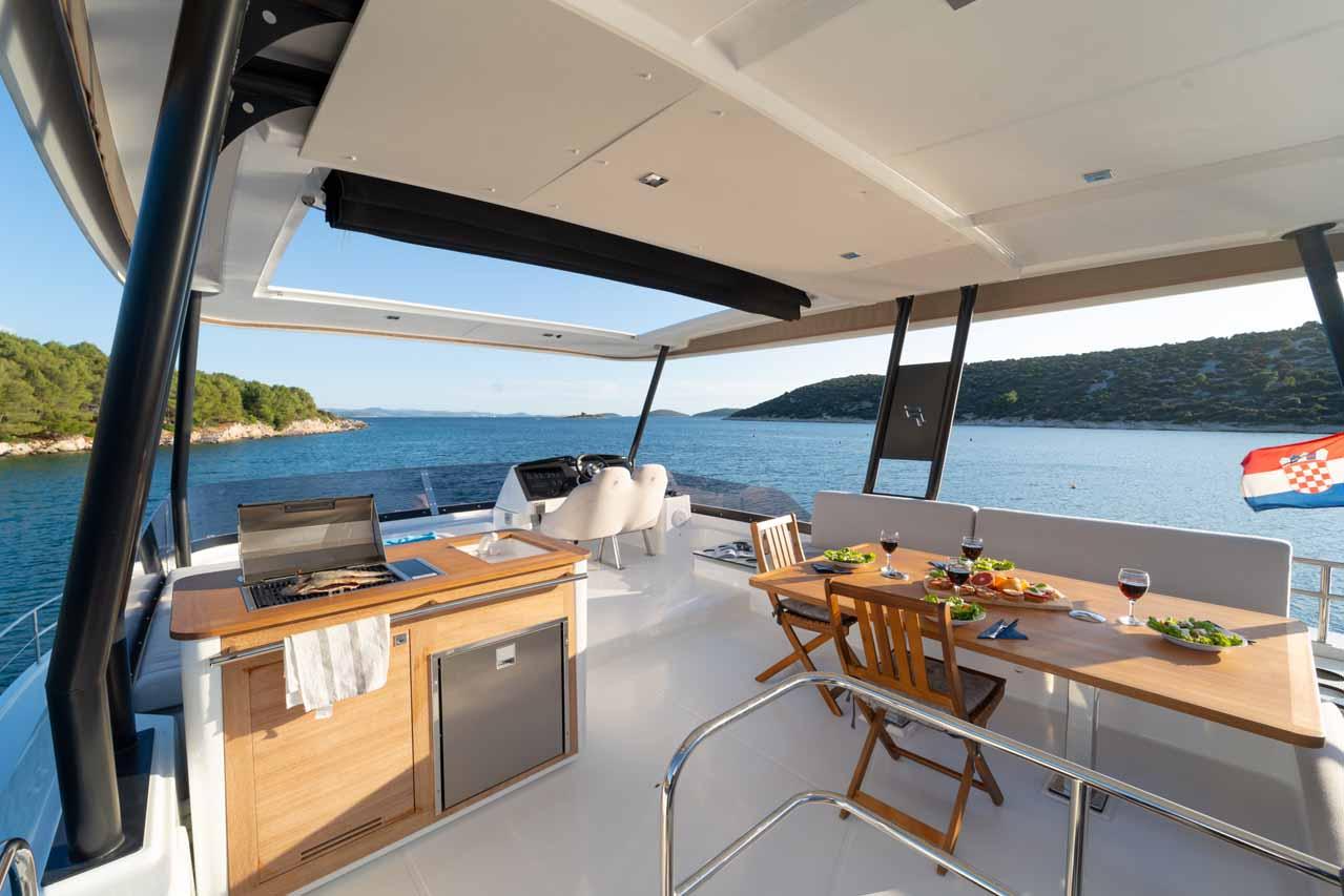 Fountaine Pajot MY6, picture 15