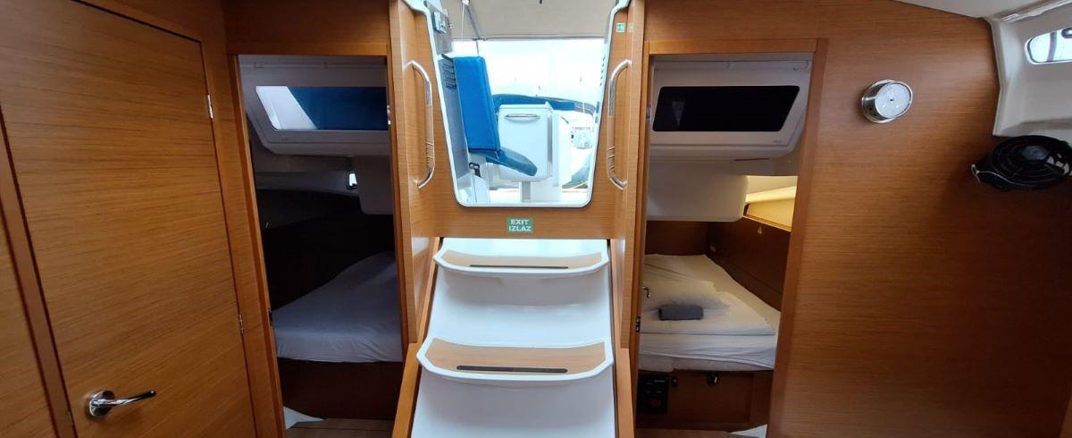 Sun Odyssey 440 - 4 cab., picture 12