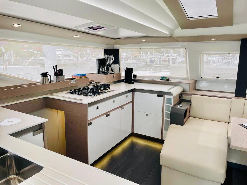 Fountaine Pajot Elba 45 - 4 cab., picture 11