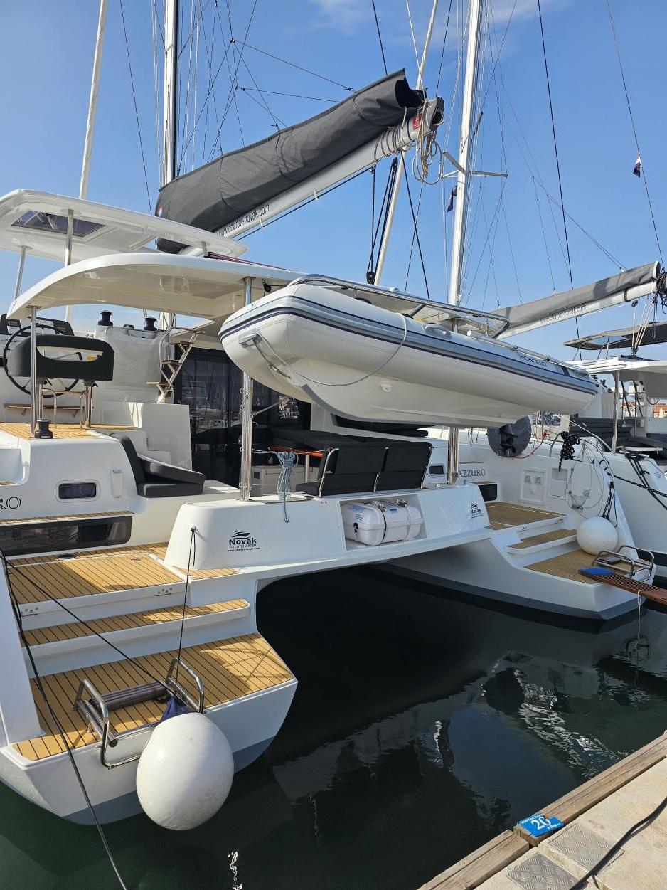 Lagoon 42 - 4 + 2 cab., picture 3