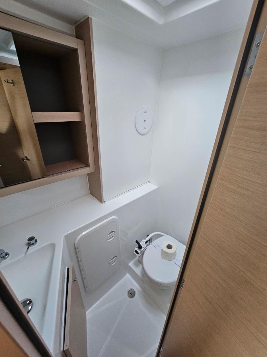 Lagoon 42 - 4 + 2 cab., picture 17