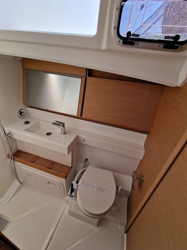 Sun Odyssey 440 - 4 cab., picture 14