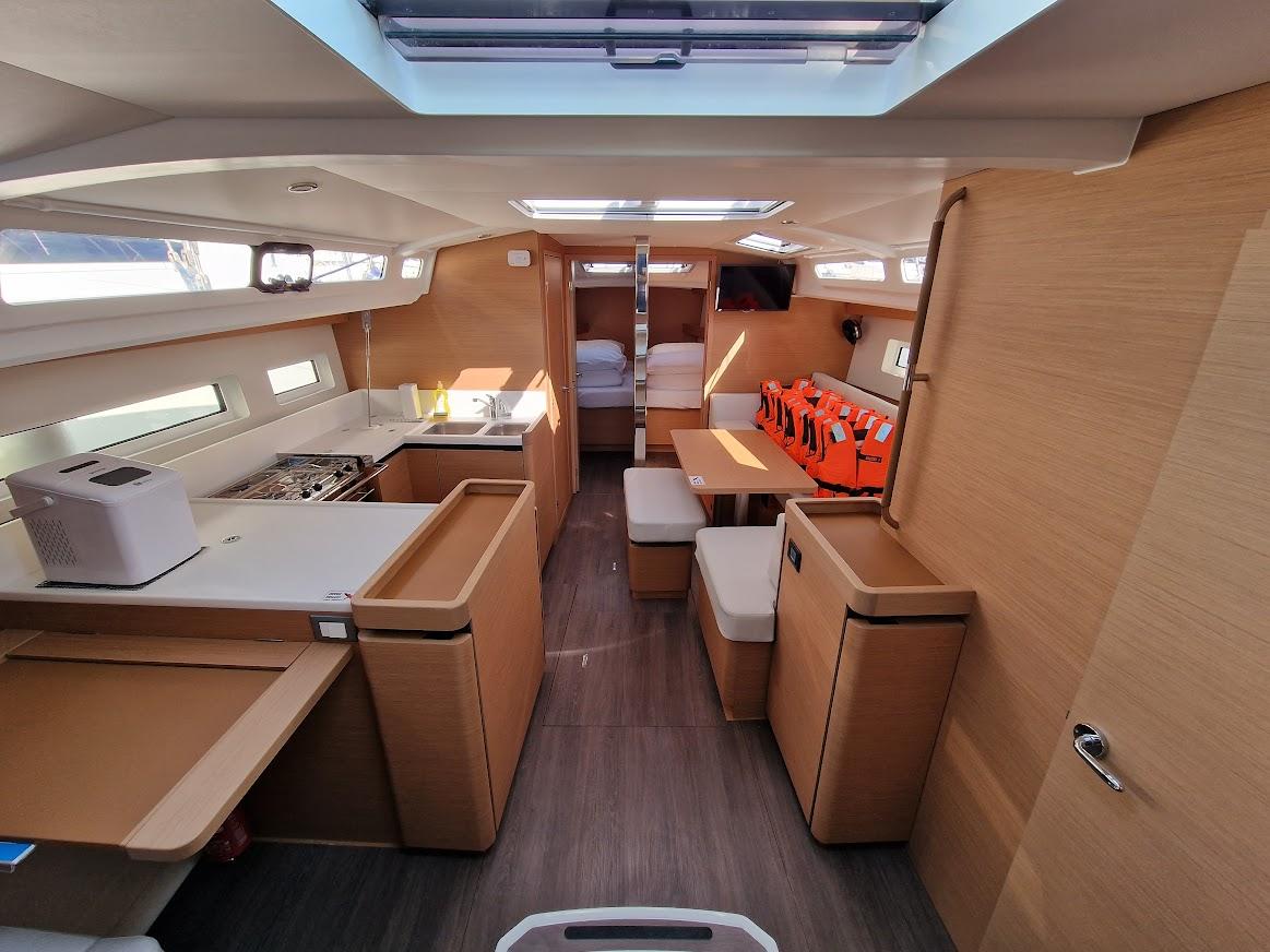 Sun Odyssey 440 - 4 cab., picture 6