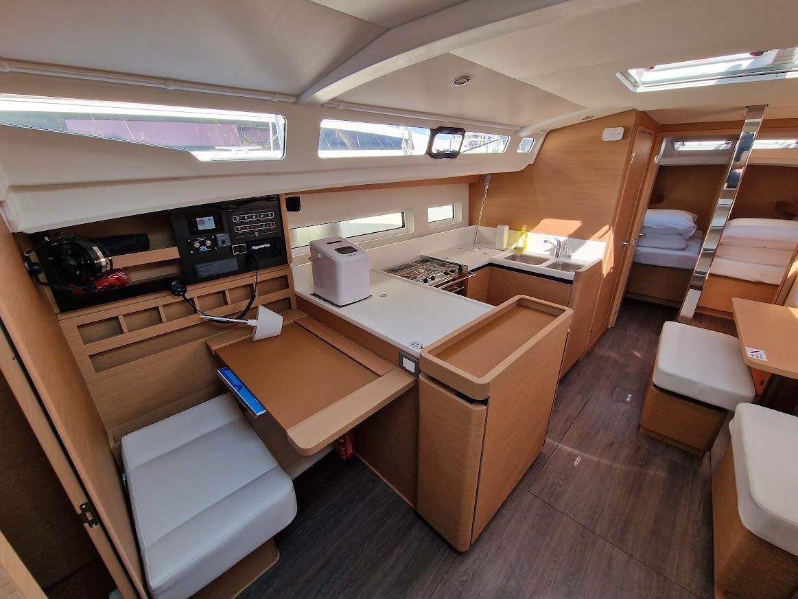Sun Odyssey 440 - 4 cab., picture 7