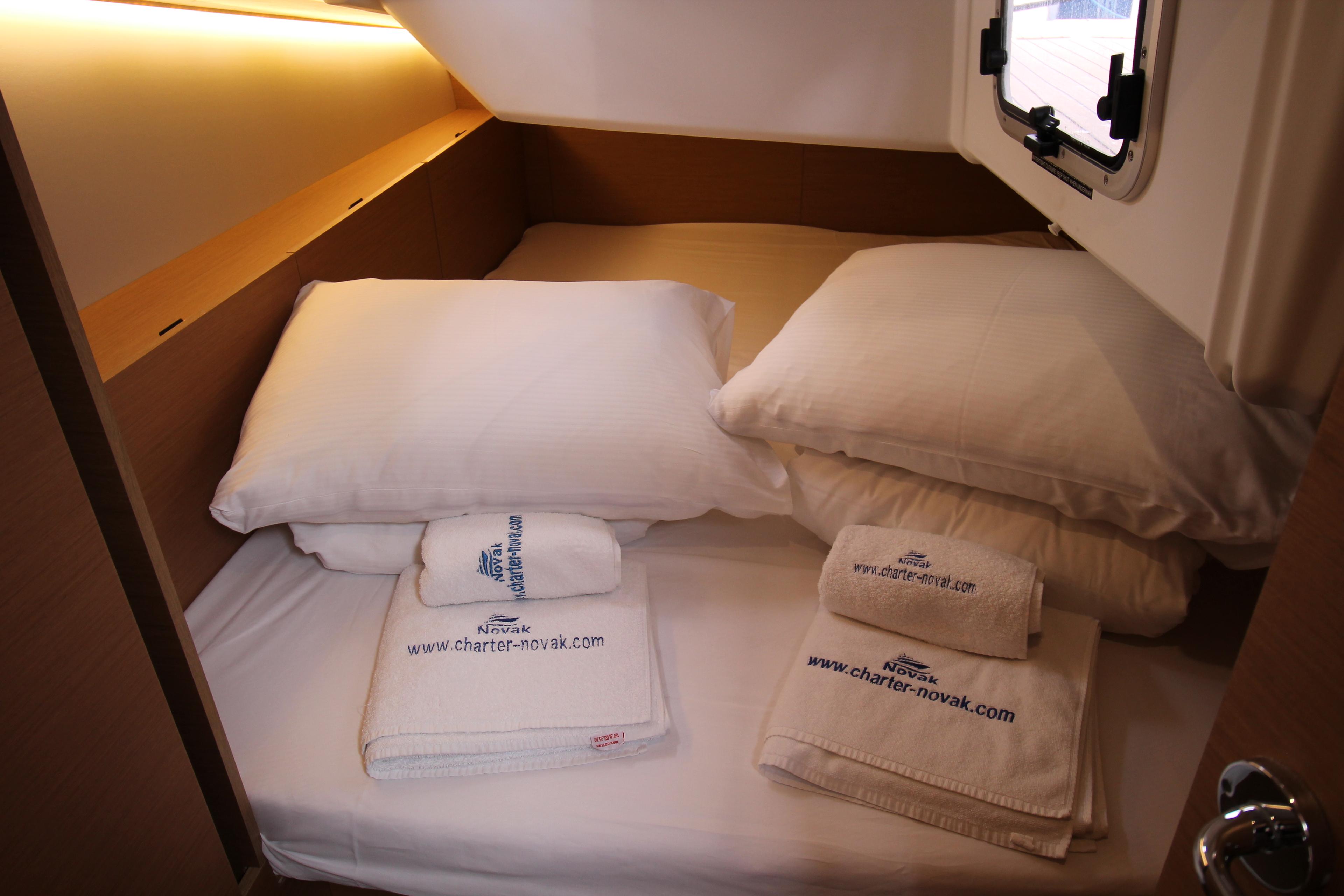 Sun Odyssey 380 - 3 cab., picture 11