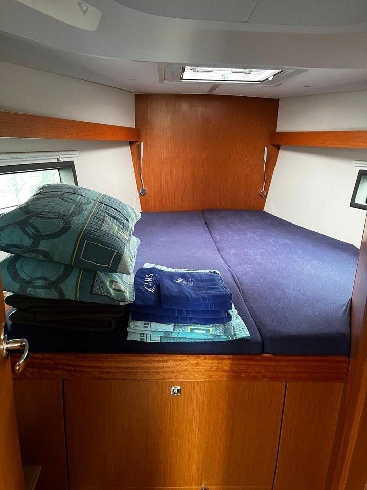 Bavaria C42, picture 10