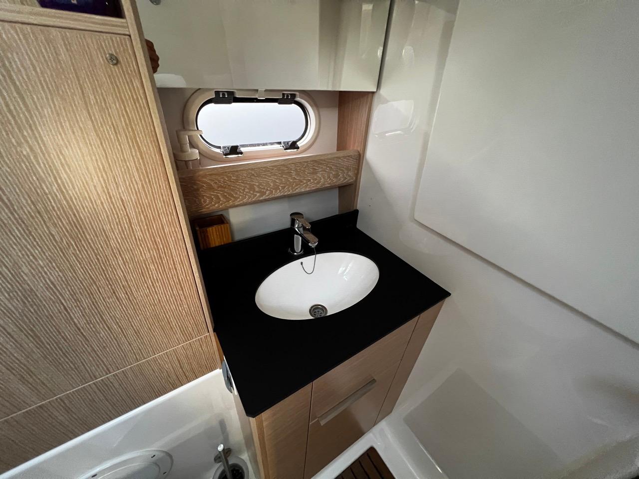 Bavaria 33 Sport HT, picture 17