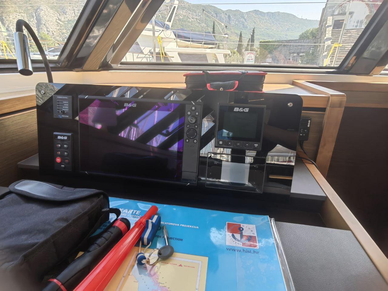 Nautitech 46 Fly - 3 + 1 cab., picture 9