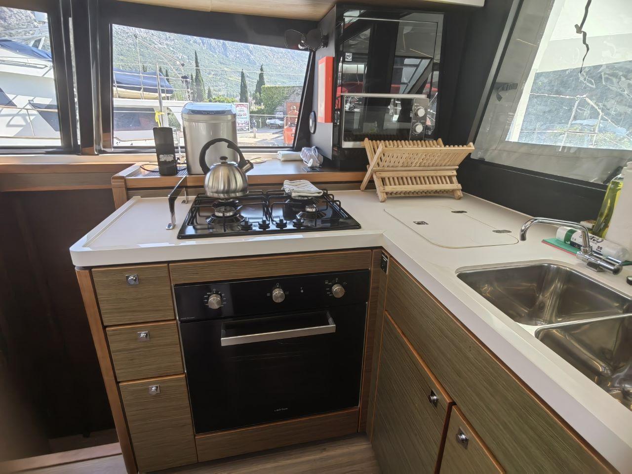 Nautitech 46 Fly - 3 + 1 cab., picture 10