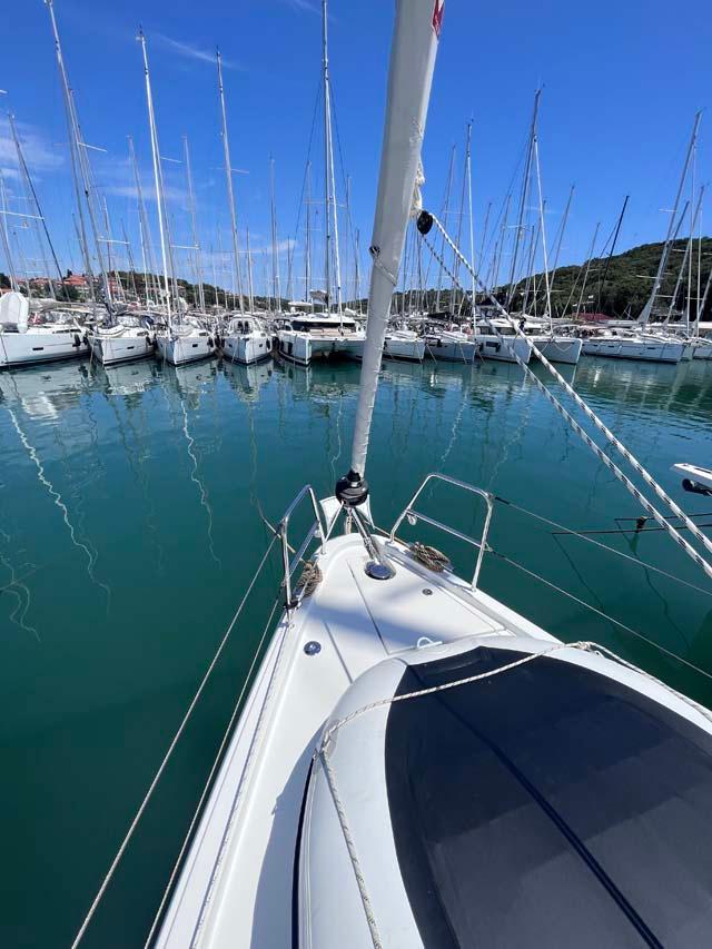 Bavaria C38, picture 4