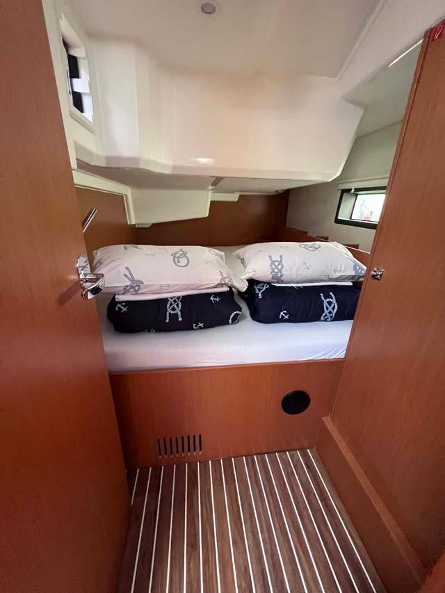 Bavaria C38, picture 15