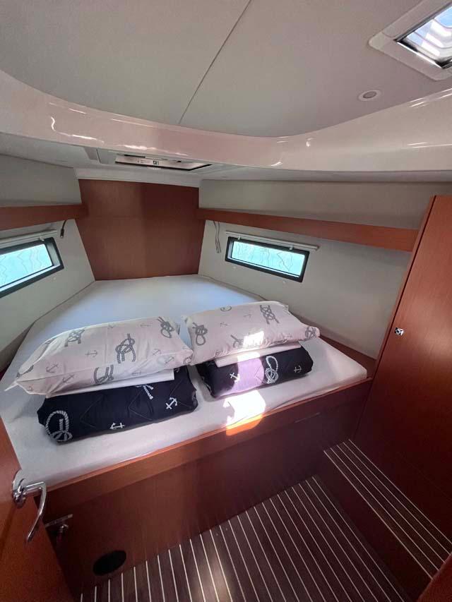 Bavaria C38, picture 13