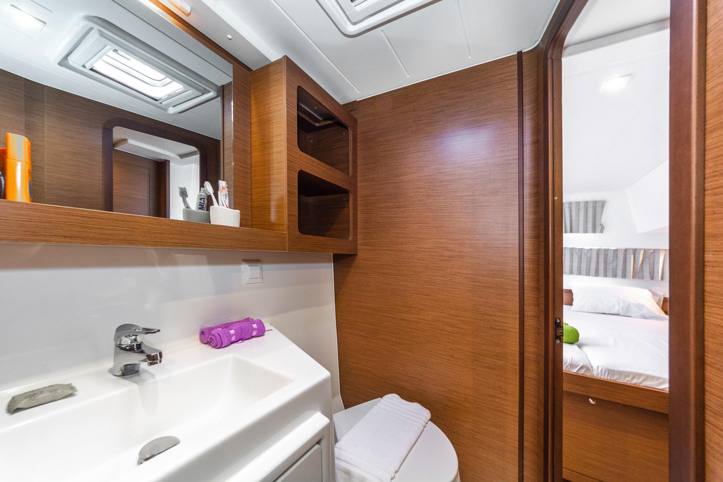 Lagoon 42 - 4 + 1 cab., picture 17