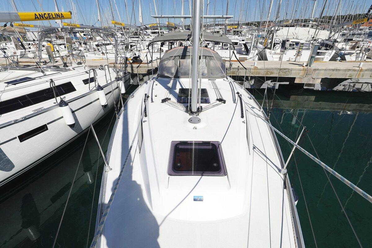 Bavaria Cruiser 34, picture 5