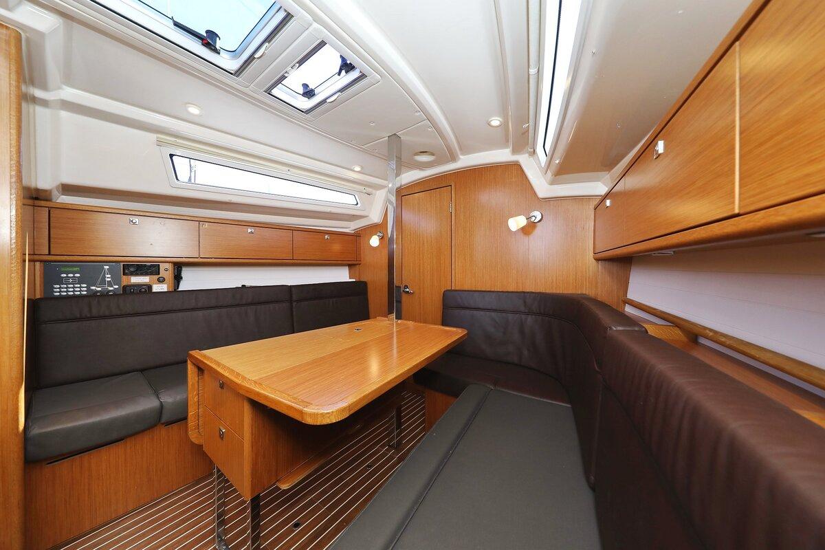 Bavaria Cruiser 34, picture 14