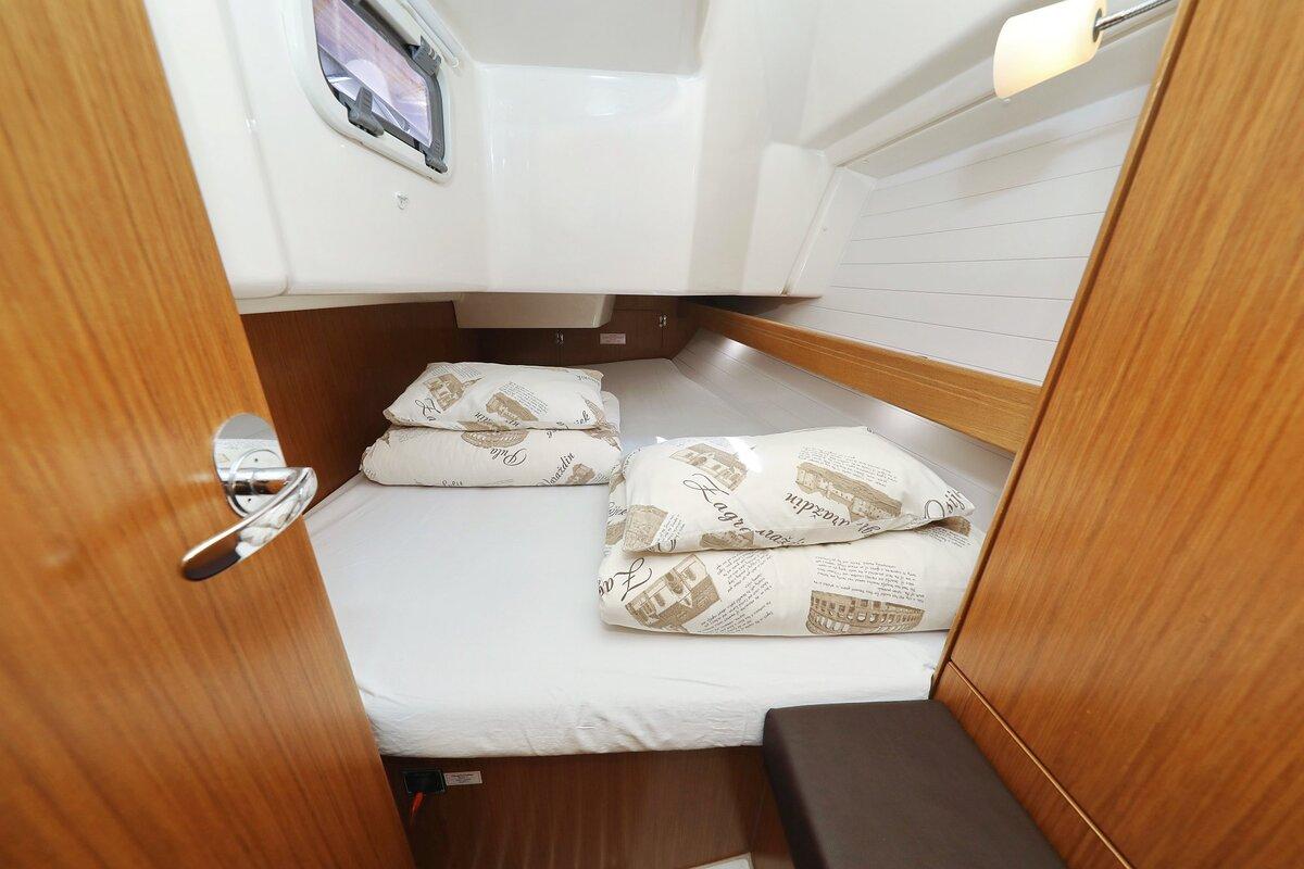Bavaria Cruiser 34, picture 18