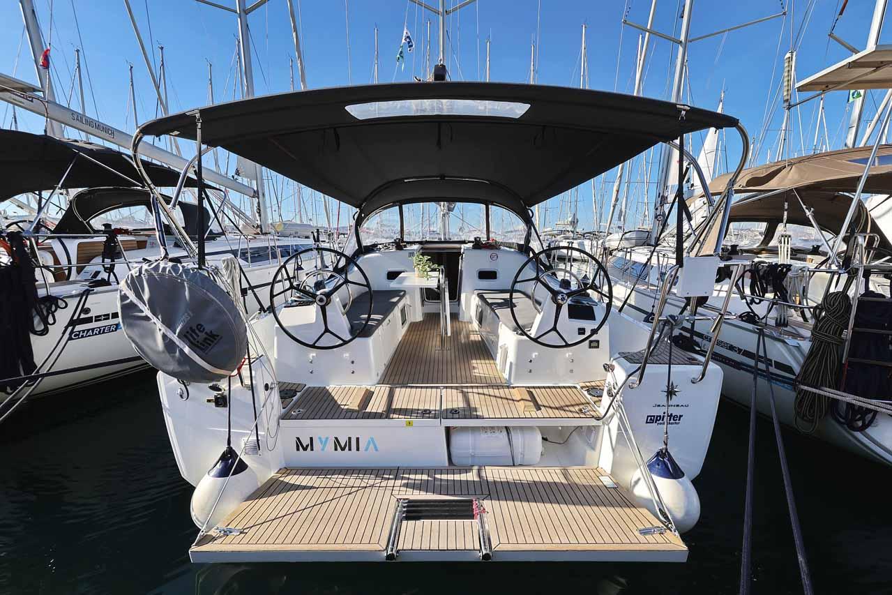 Sun Odyssey 380 Performance - 3 cab., picture 1