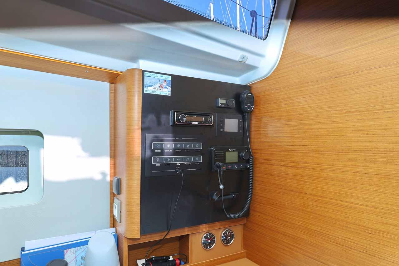 Sun Odyssey 380 Performance - 3 cab., picture 14