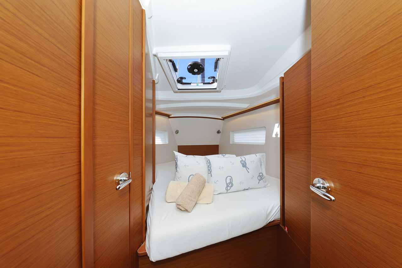 Sun Odyssey 380 Performance - 3 cab., picture 17