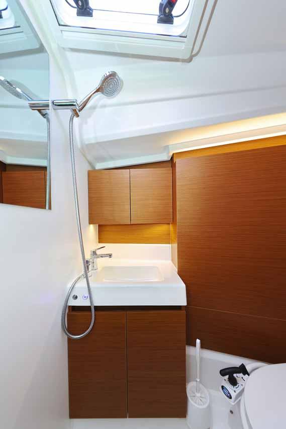 Sun Odyssey 380 Performance - 3 cab., picture 22