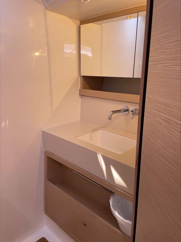 Dufour 470 - 3 cab., picture 14