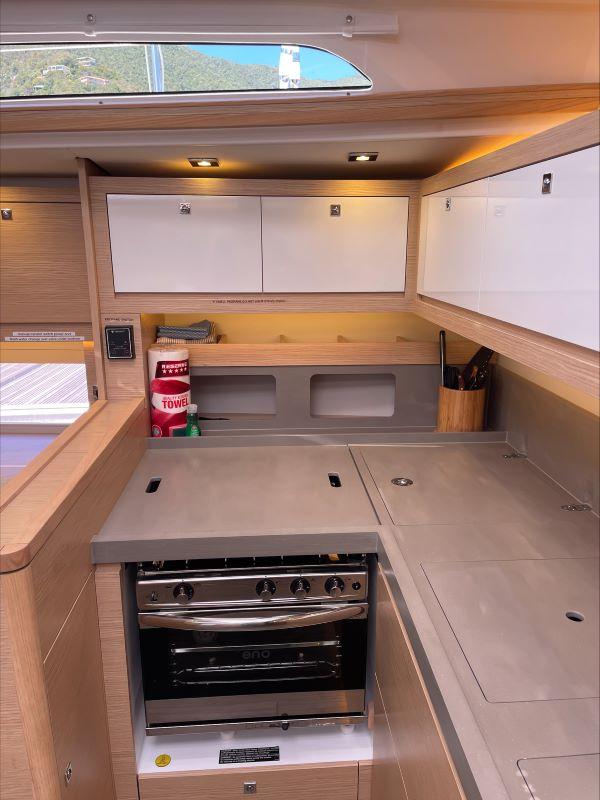 Dufour 470 - 3 cab., picture 9