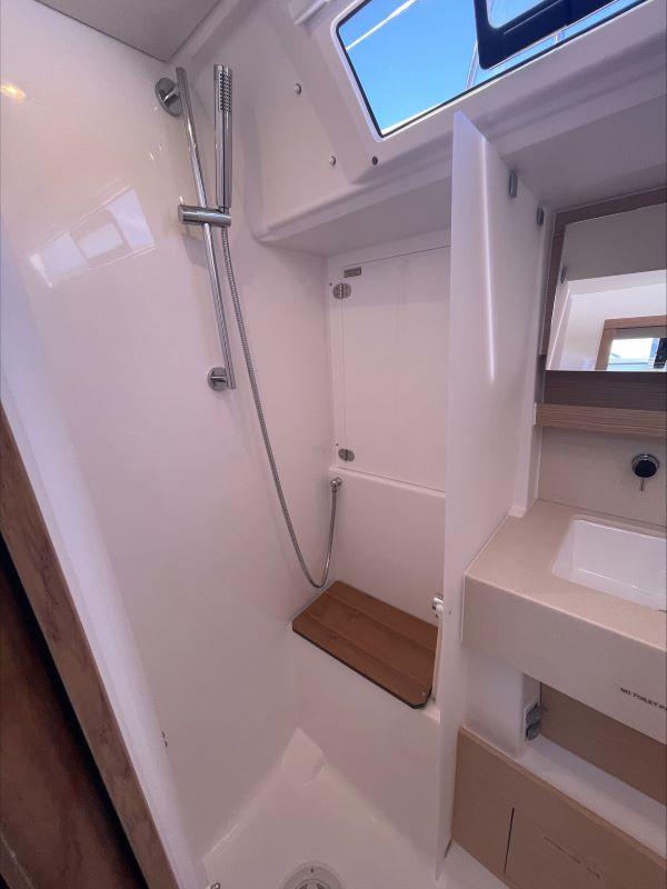 Dufour 470 - 3 cab., picture 15