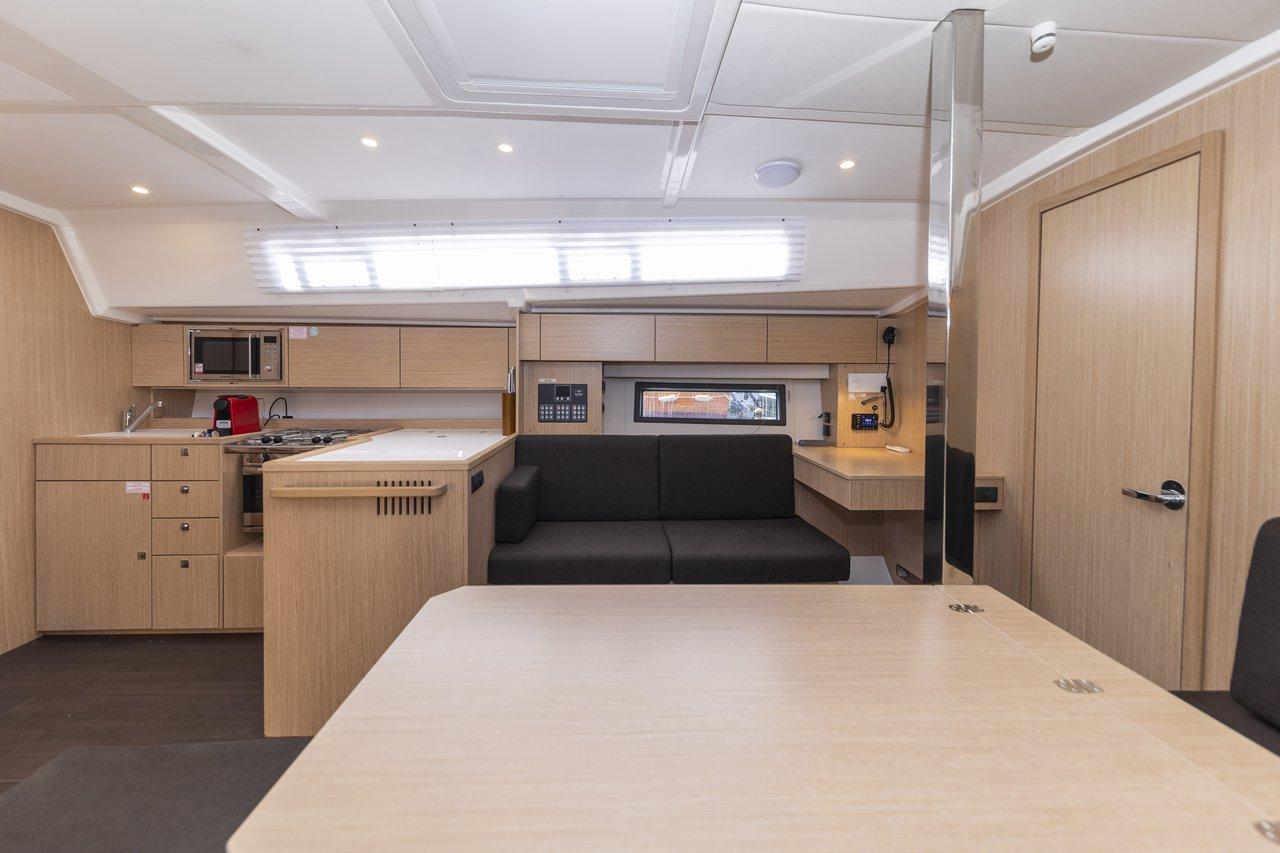 Bavaria C42, picture 21