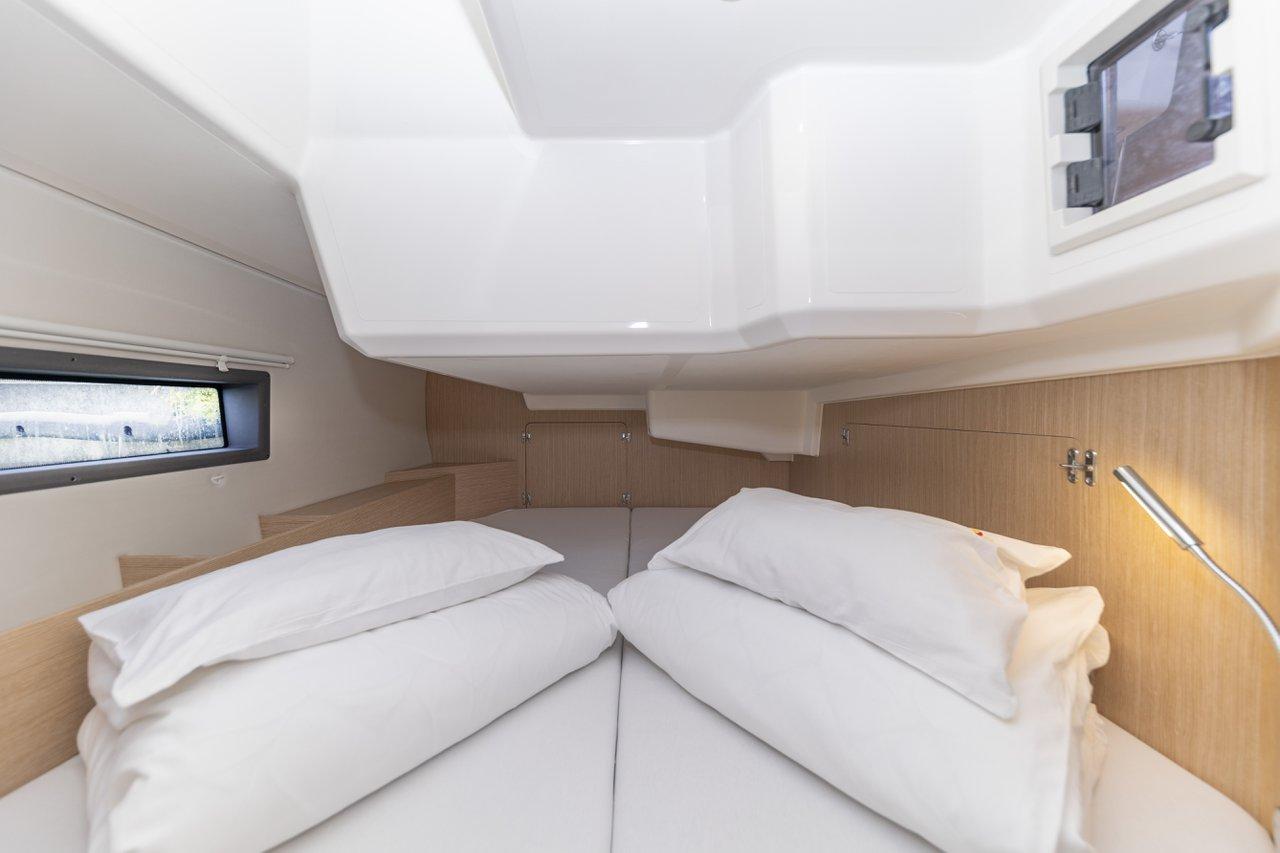 Bavaria C42, picture 29