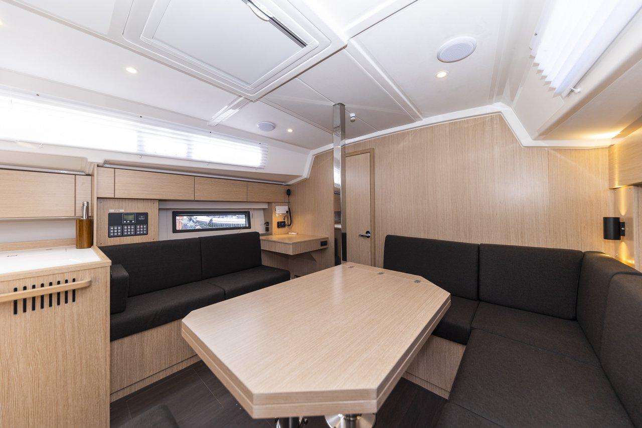 Bavaria C42, picture 16