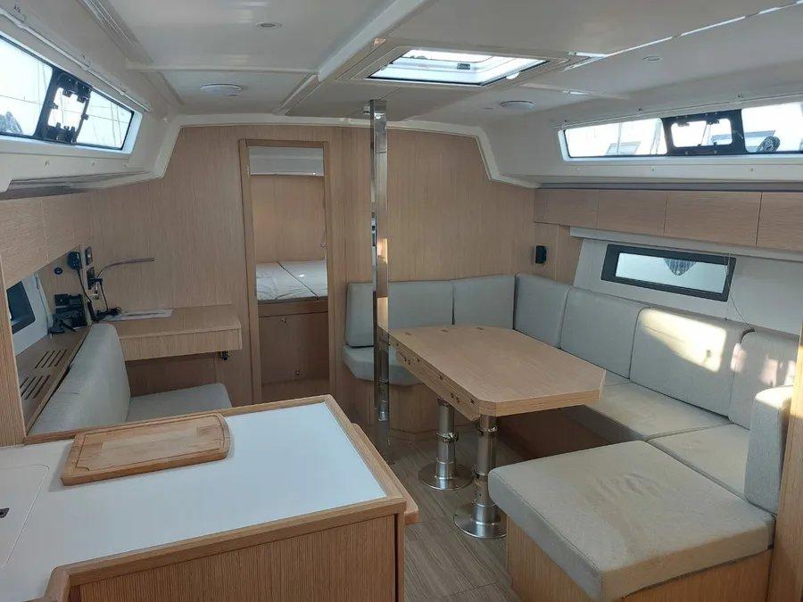 Bavaria C42, picture 12