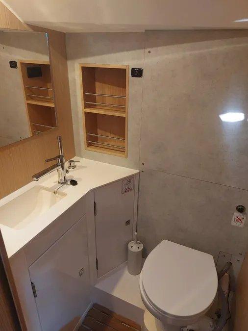 Bavaria C42, picture 20