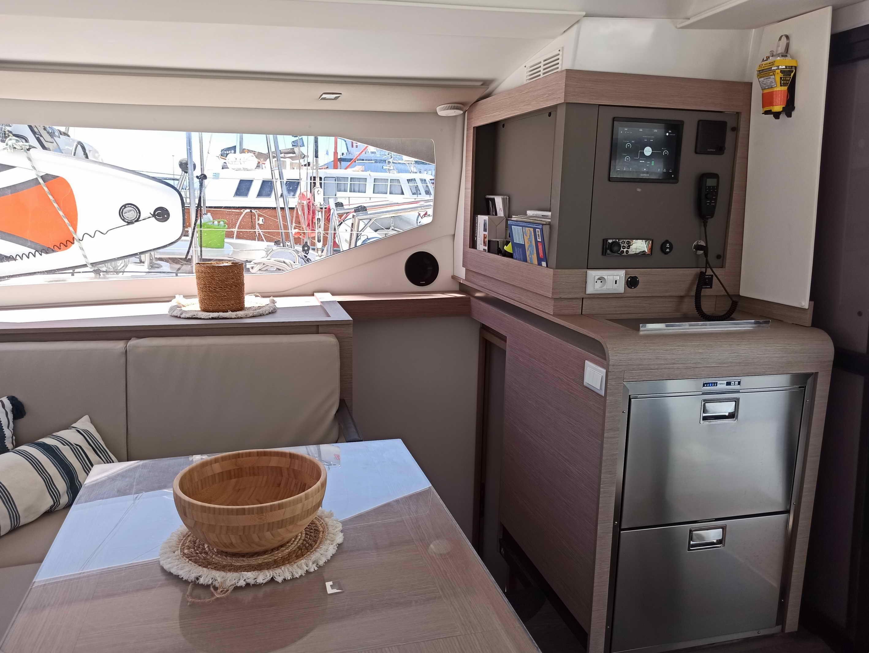 Fountaine Pajot Isla 40 - 4 + 1 cab., picture 7