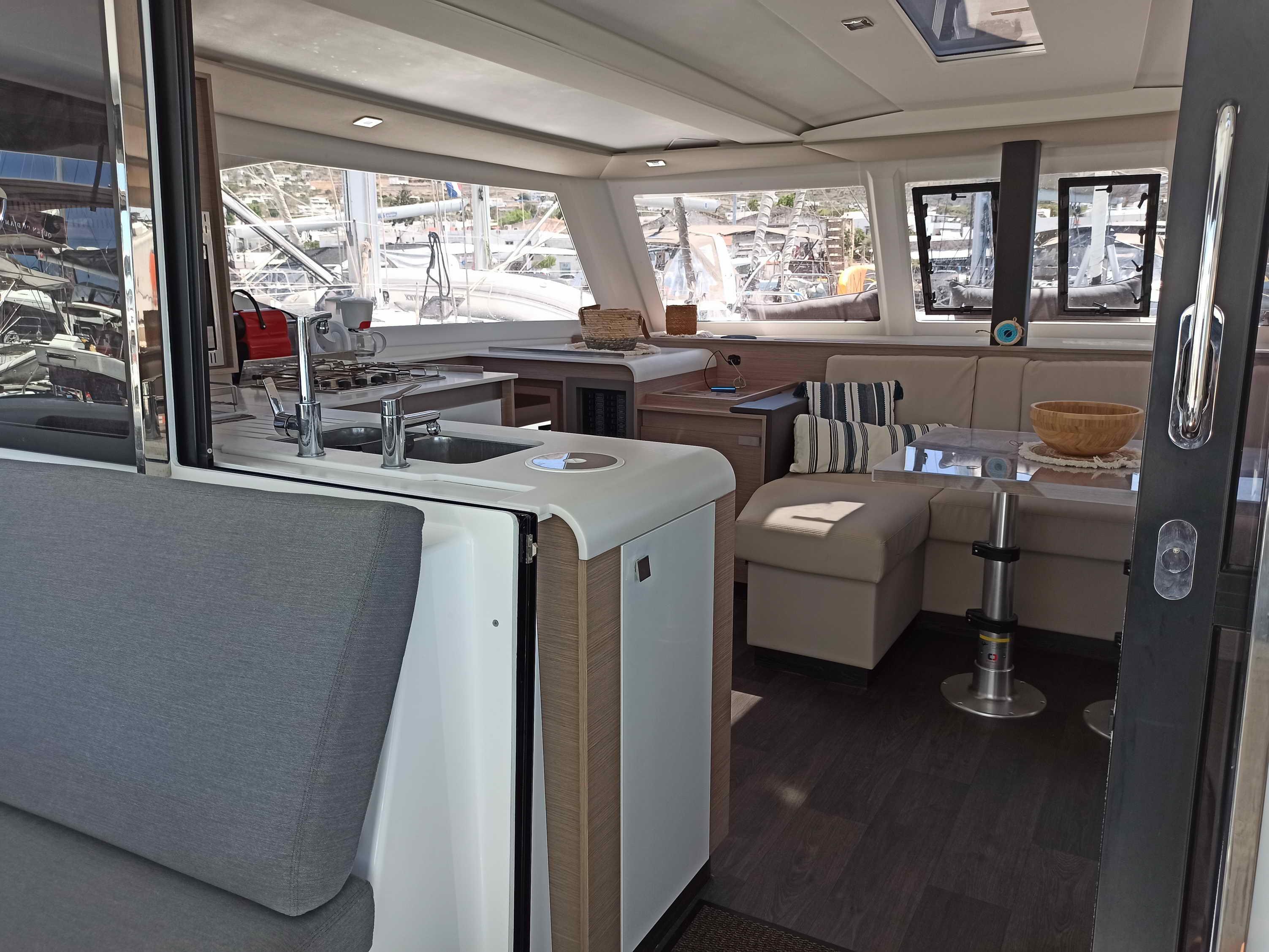 Fountaine Pajot Isla 40 - 4 + 1 cab., picture 6