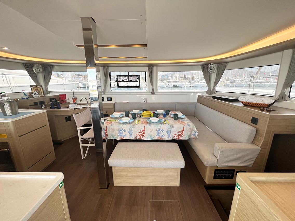 Lagoon 46 - 4 + 2 cab., picture 4