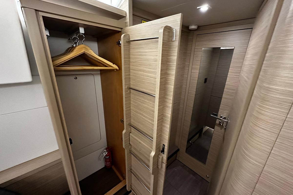 Lagoon 46 - 4 + 2 cab., picture 28