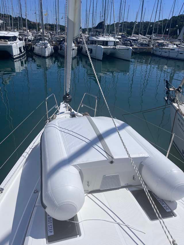 Bavaria C38, picture 3